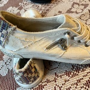 Blowfish Cream Canvas Sneakers with Multicolor Accents